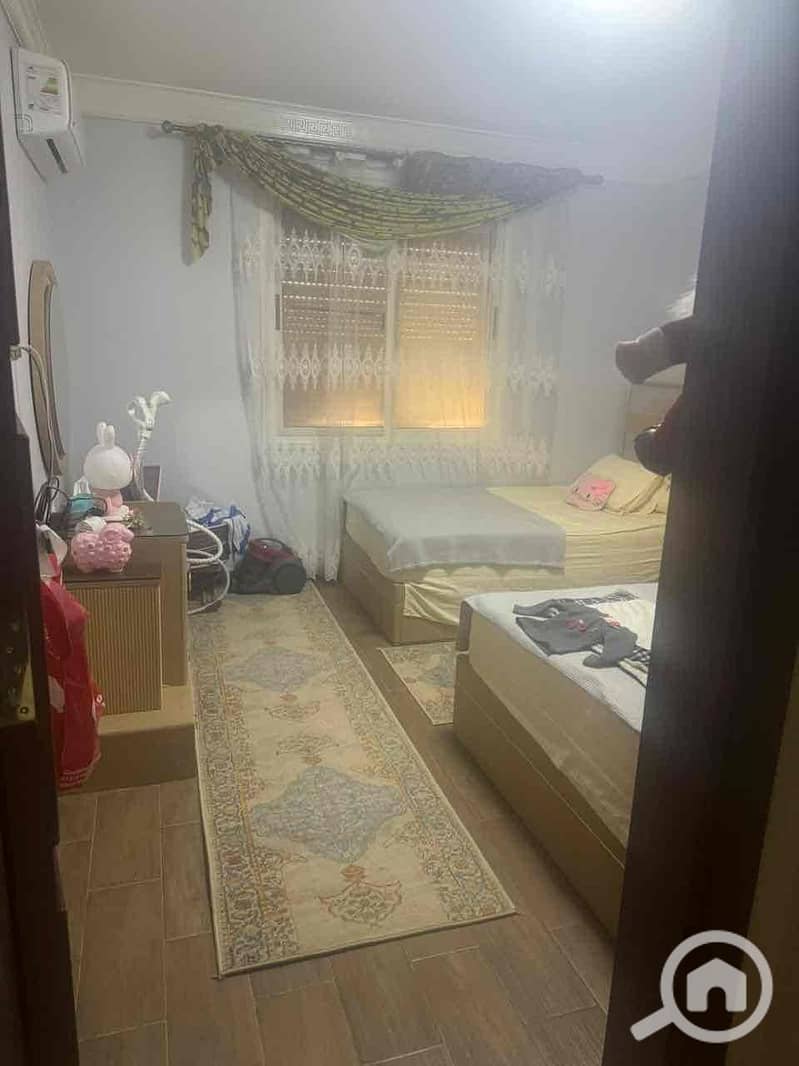 10 6dbd25fc-91d7-43da-98ec-18aa23a0a058. jpg