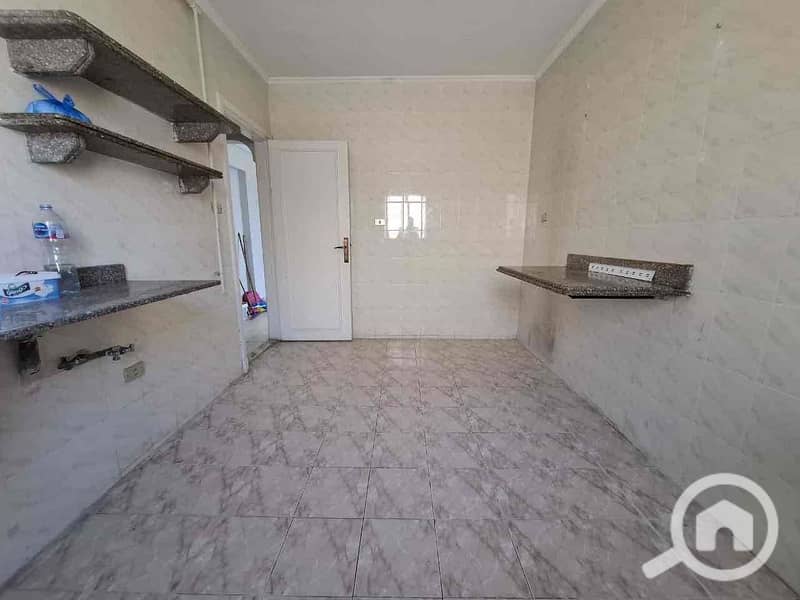 11 63d0510b-1fb5-4def-a64c-efb48432b671. jpg