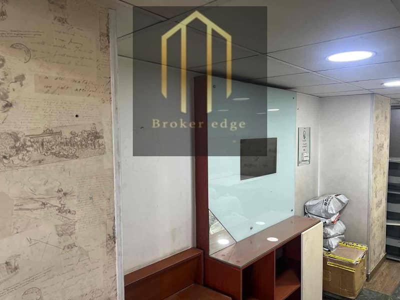 4 9e254945-01e7-45d6-9560-c6e7b3828a3e. jpg