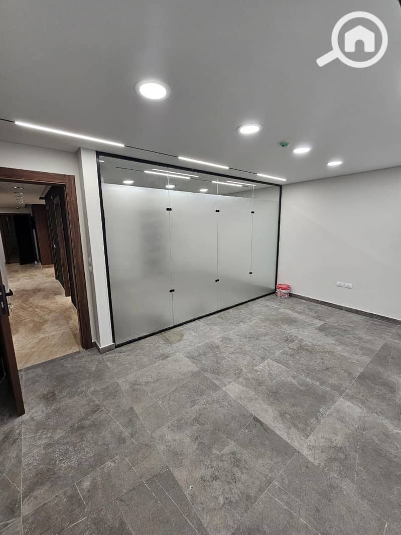 6 WhatsApp Image 2025-12-08 at 3.42. 03 PM (5). jpeg