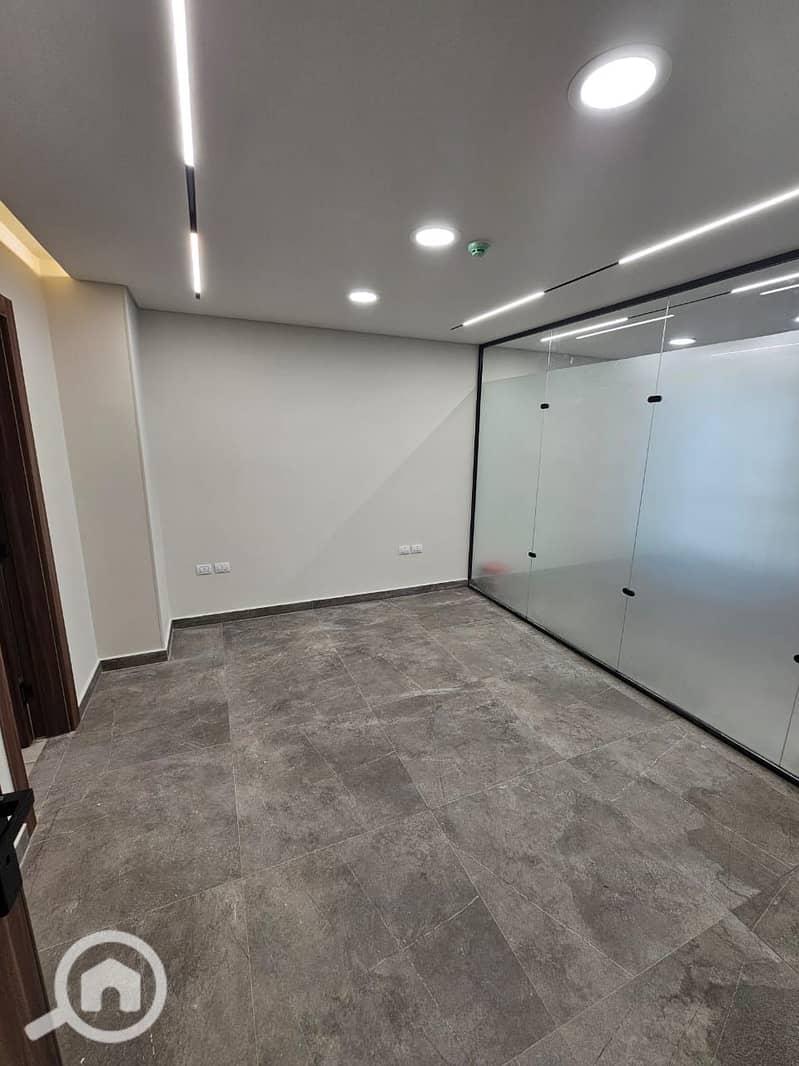 18 WhatsApp Image 2025-12-08 at 3.41. 58 PM (1). jpeg