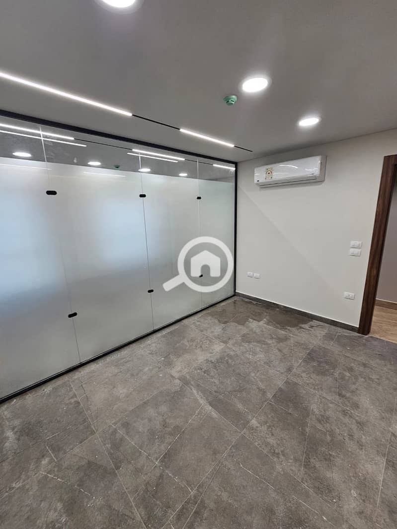 20 WhatsApp Image 2025-12-08 at 3.41. 57 PM (2). jpeg