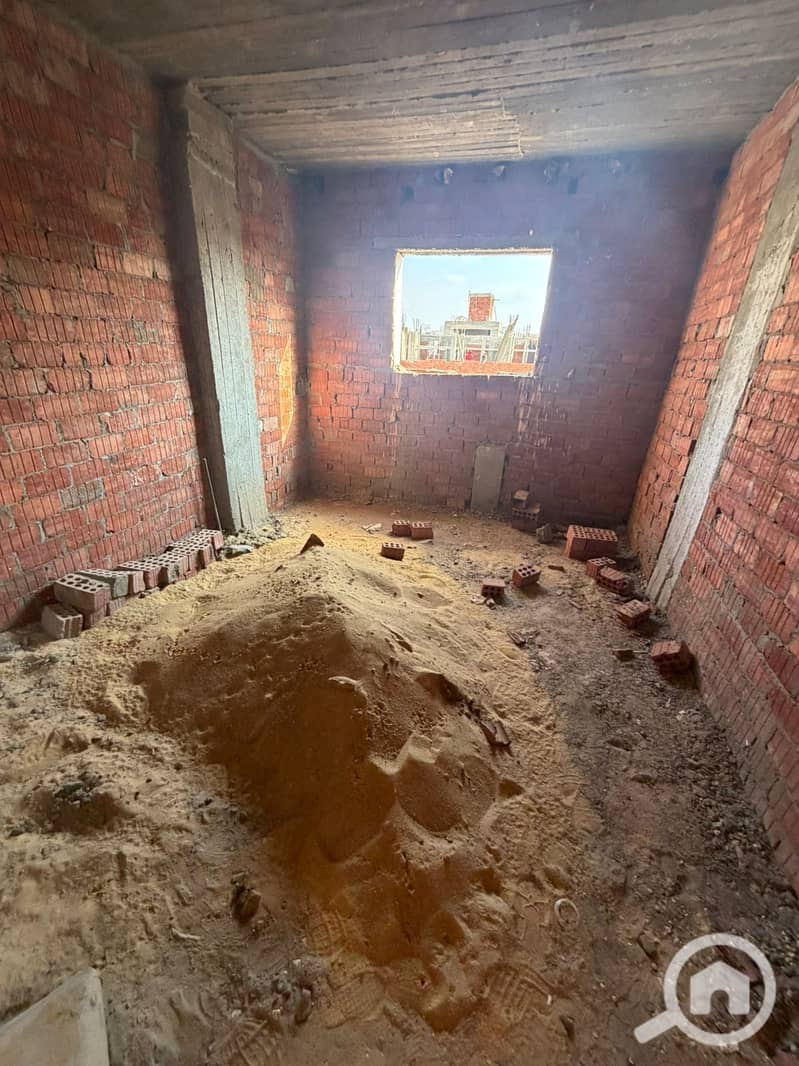 2 5ca5bf63-e05a-4303-823f-7e0dabf32ff3. jpeg