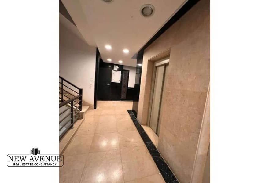 9 2a77c7d7-1789-4133-9d41-7861f4c9e6f9. jpg