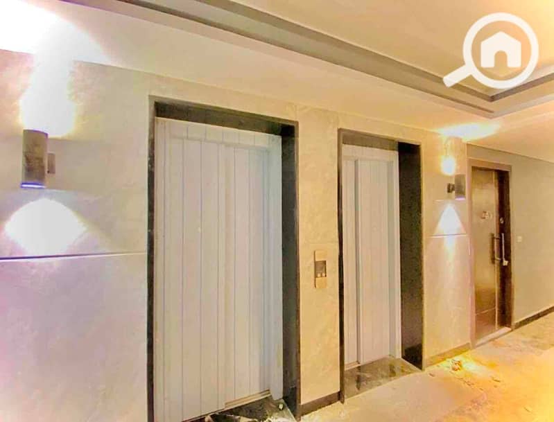 4 48b32319-b1de-4487-8502-48895254a968. jpg