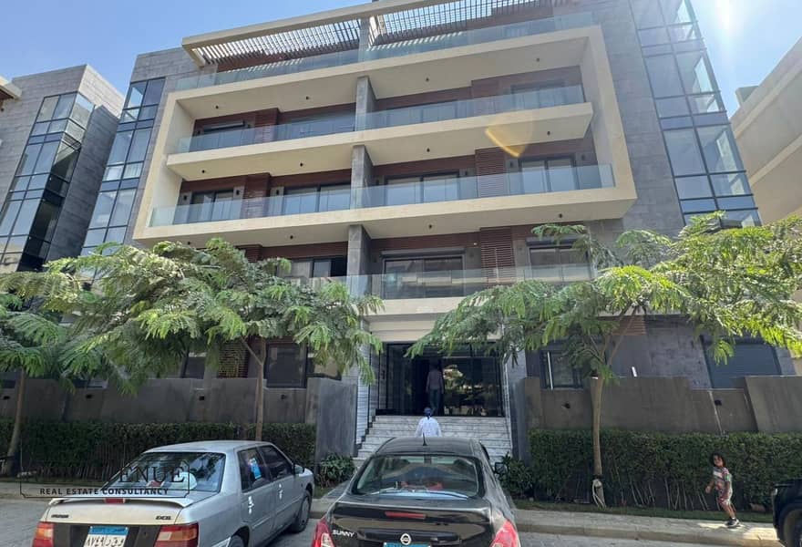 2 0fea9b8f-d999-4436-8091-14cc3568fd05. jpg