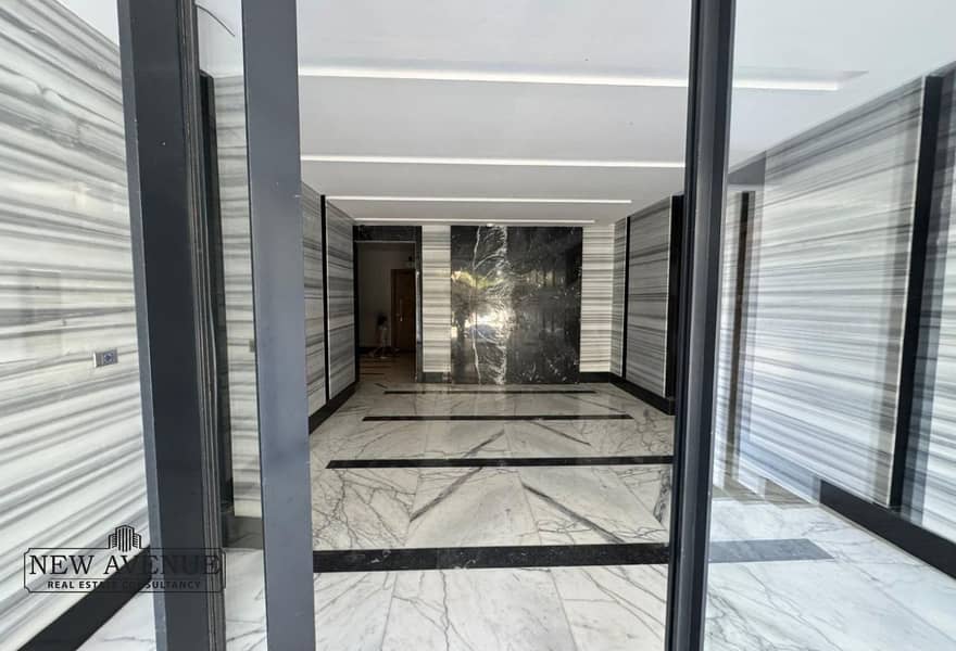 6 900a0c82-df70-42d6-944e-639a97cd0fe3. jpg