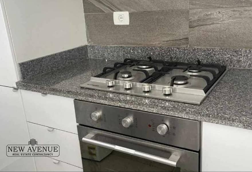 16 8978ad42-c21d-41d0-a13b-688838303ebe. jpg