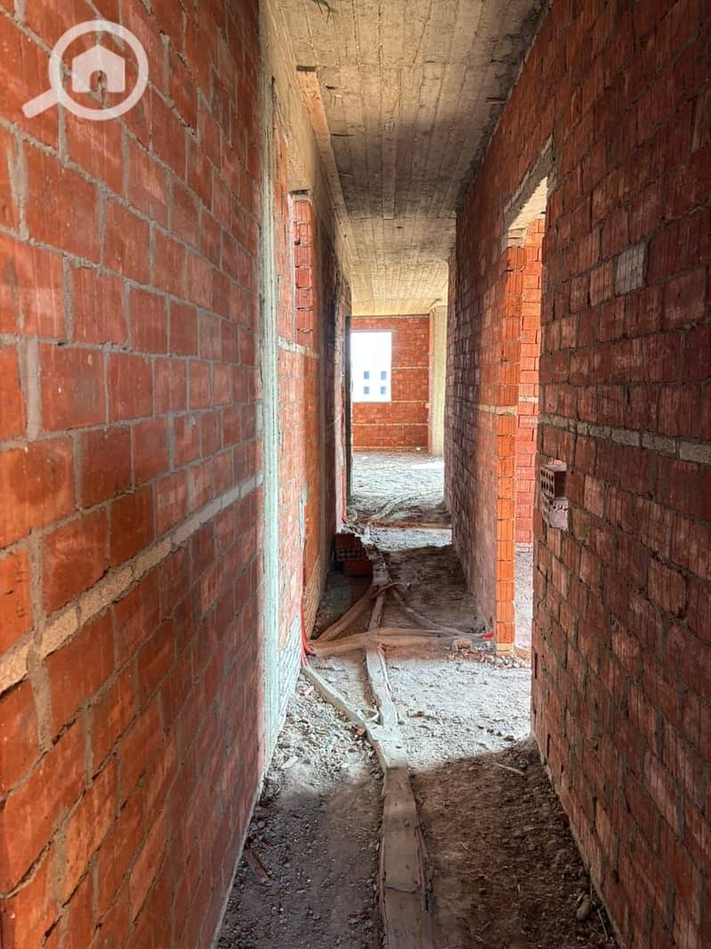 4 WhatsApp Image 2025-12-18 at 12.35. 54 AM (2). jpeg