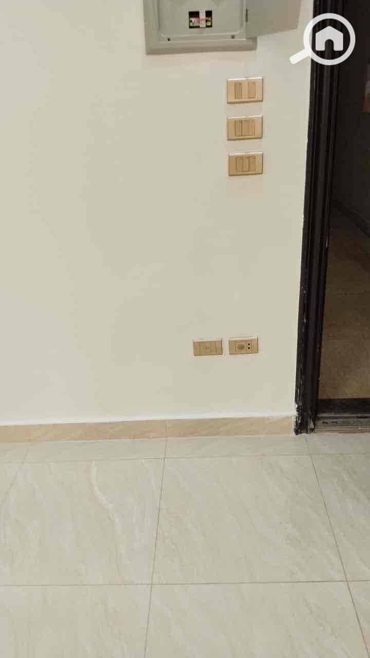 10 7ac2eaf1-a755-4622-88fa-39d630af58a9. jpg