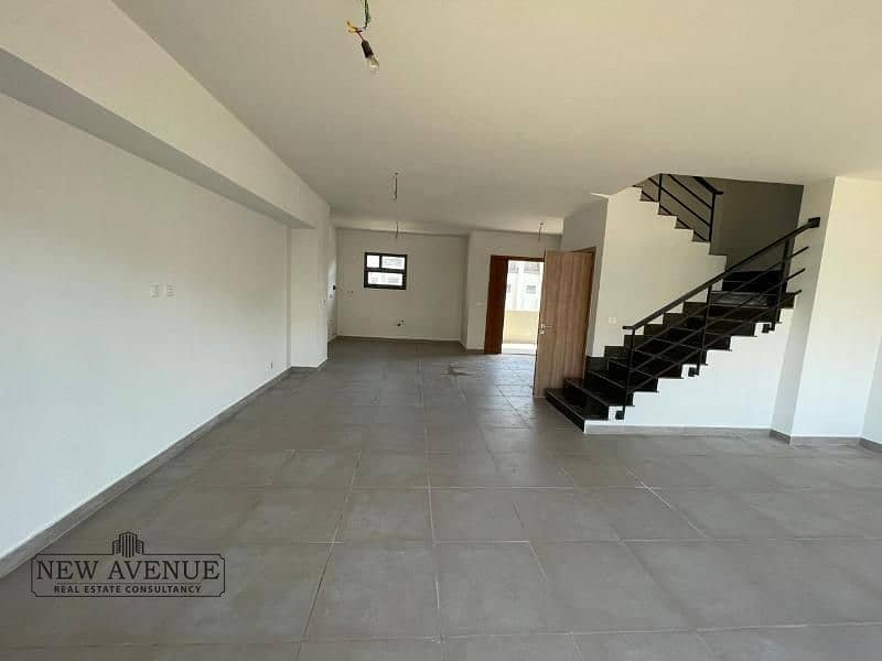 4 0e279d12-0723-4095-88e6-bac60f96e542. png