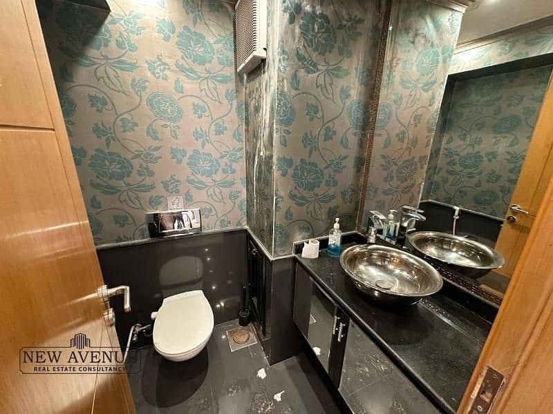 10 7167701b-d02b-4ef2-ad91-cff6429c64a5. png