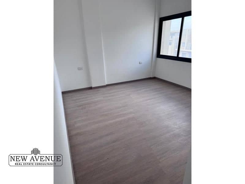 7 f152aa1a-e9a1-42c6-83f5-994b5ca4d894. png