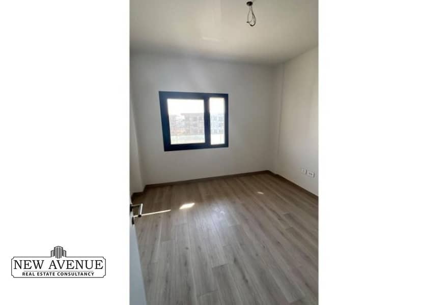 8 60e683b8-164f-4709-998b-d3e3e4e459b0. jpg