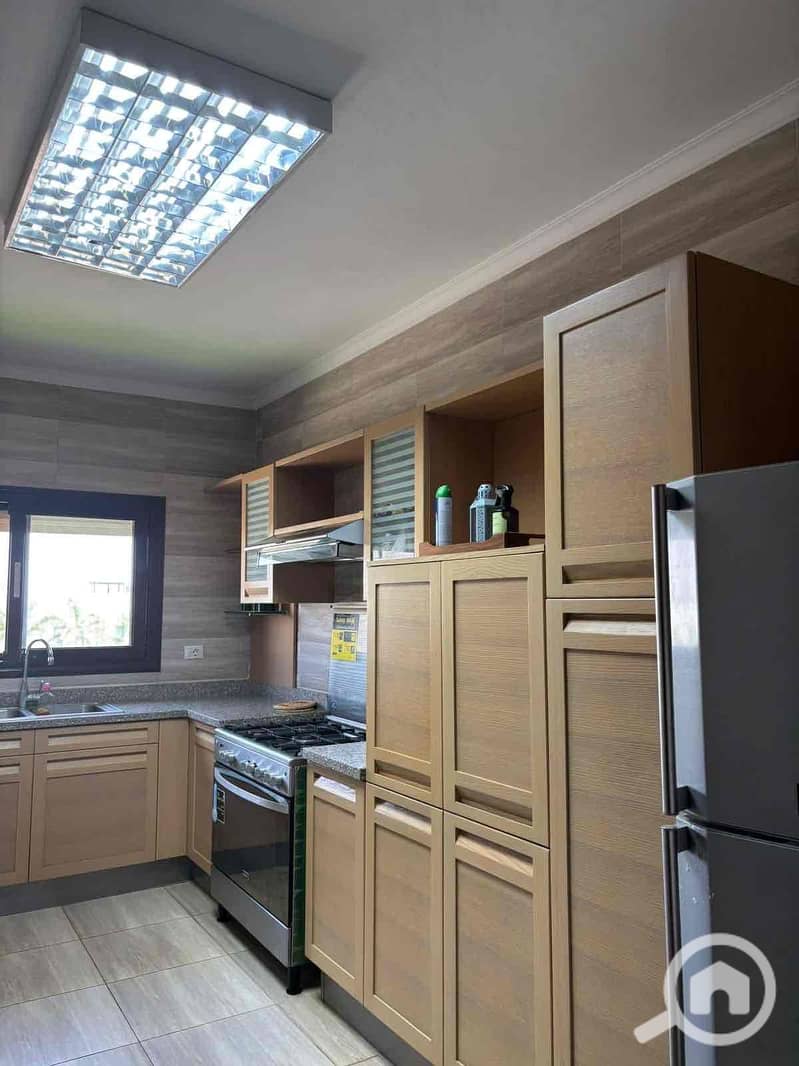 3 72CD5784-864F-4E11-B3EC-040F77251912. jpg