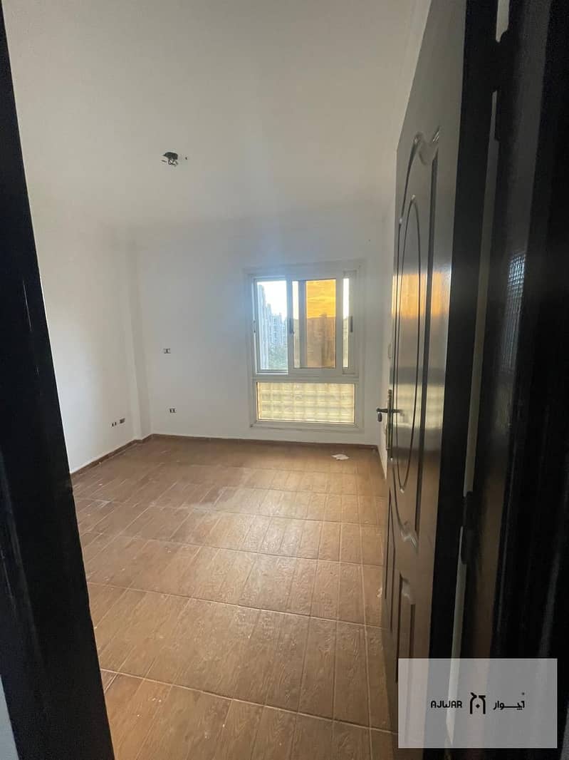 5 78351aff-0d4a-4b6d-a271-620d9bacb9c8. jpg