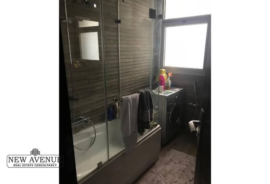 8 bbf55623-553b-4b69-93e1-343d9d744126. jpg