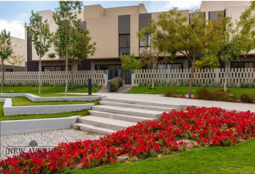 10 b0073f8c-f8b7-4f19-a987-81732328c546. jpg