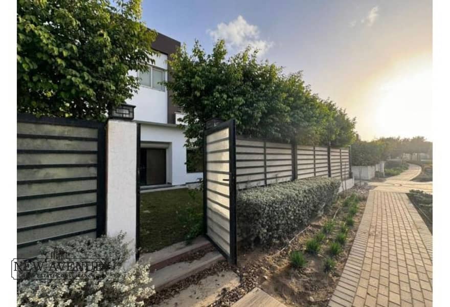 7 7e16ae66-f380-4670-8259-5ae8696a992e. jpg