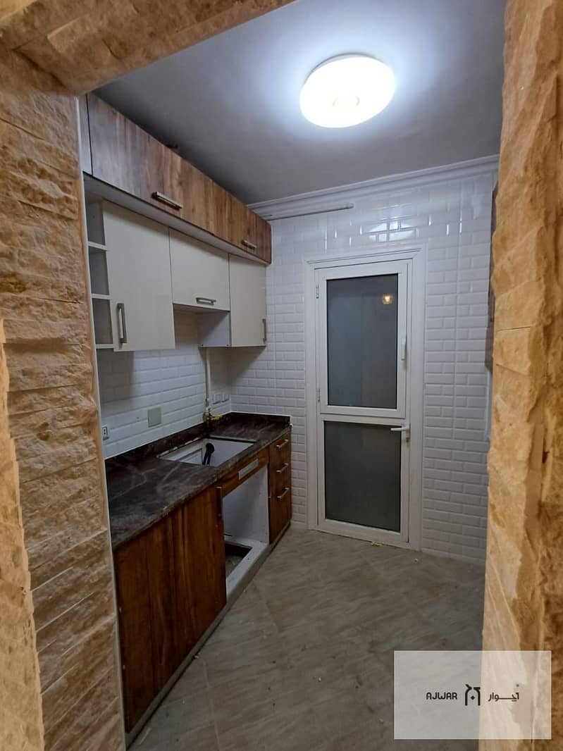 10 47f207c7-becb-4886-9179-4ee90e9d6cb6. jpg