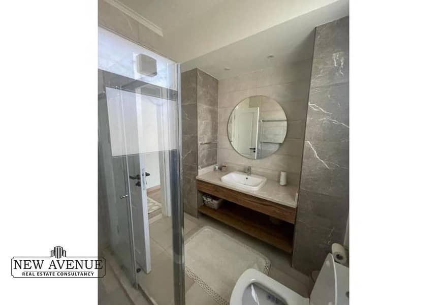 8 721a3f8b-b2e2-4057-beee-c5a415436b76. jpg