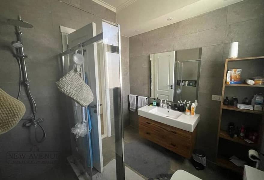 9 a570e3a4-0705-495c-9203-9341d5da2084. jpg