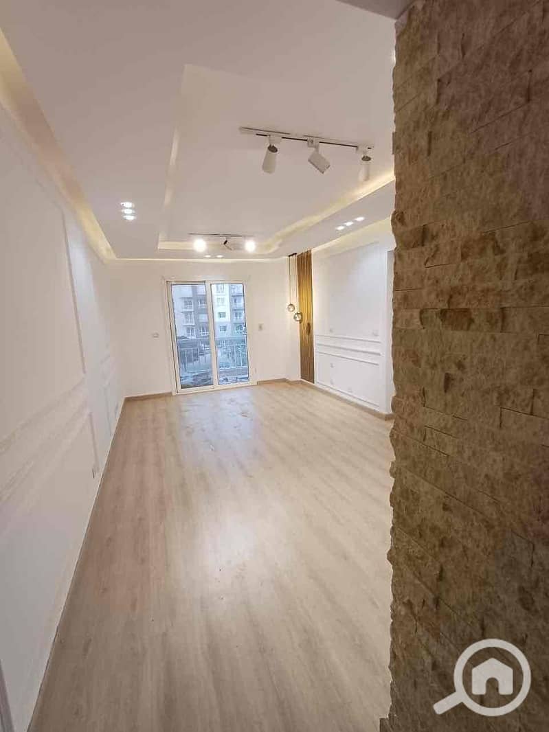 2 91137427-EB54-4D2F-A185-3166FBFDAAD0. jpg