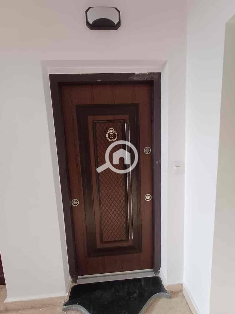 3 44B05BF7-AC7A-4F4E-B3BF-31D25ECA3124. jpg