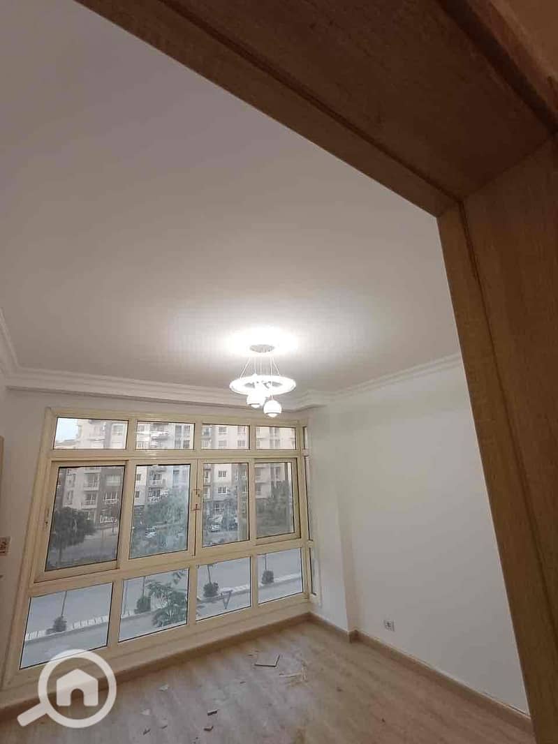 6 504351D8-2CD6-4DF0-A90A-11C443DC40D0. jpg