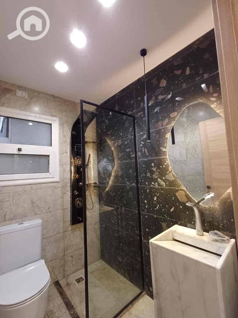 10 310b74c9-c504-4aee-bc94-6b32e73096f0. jpg