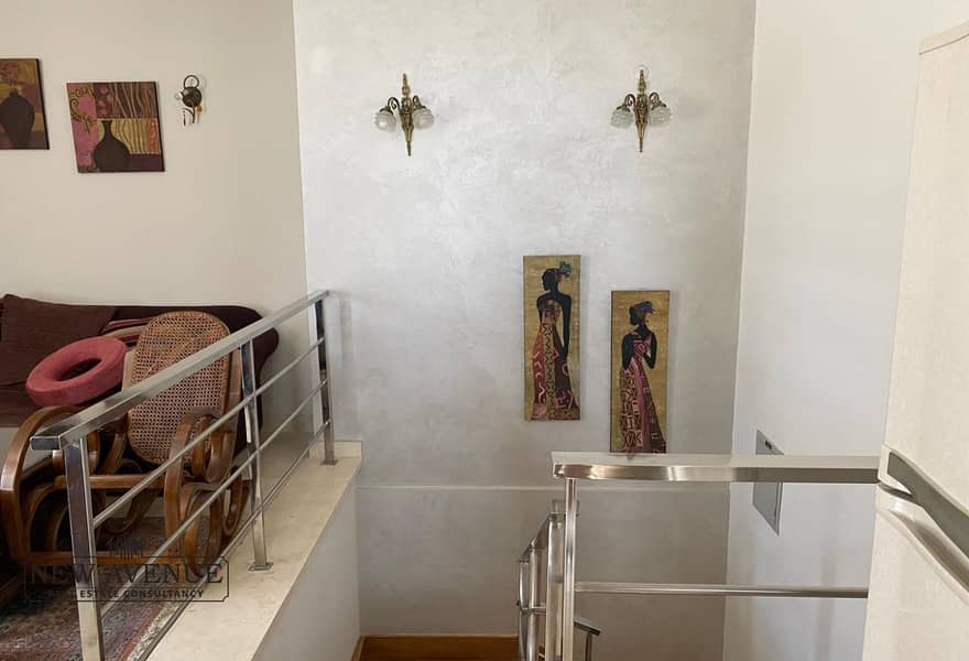 4 2137e14e-151d-48eb-9a8a-8a6ae716a06c. jpg