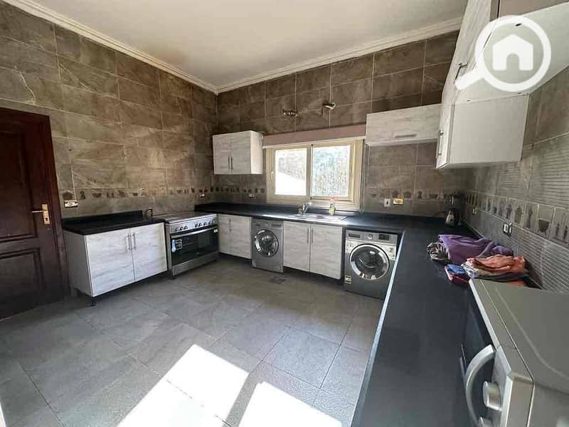 11 ab1c4912-41e1-4ef7-8754-f08b1343eebb. jpg