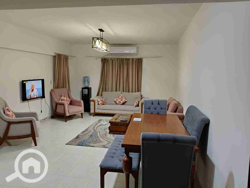 1000429645. jpg 1000429645. jpg