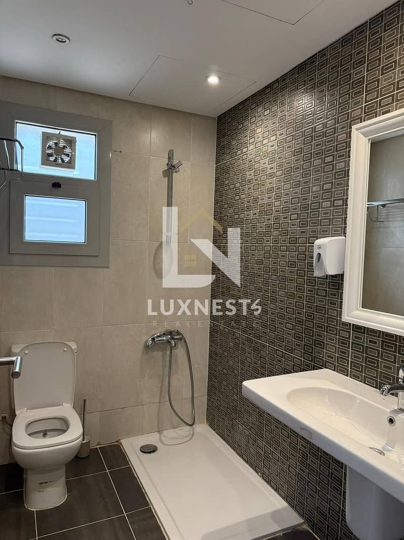 16 WhatsApp Image 2025-12-18 at 08.18. 42. jpeg