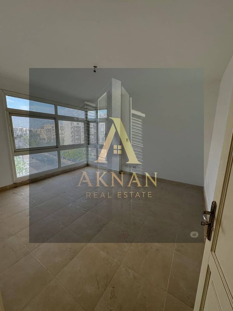 12 WhatsApp Image 2025-12-17 at 16.57. 34. jpeg