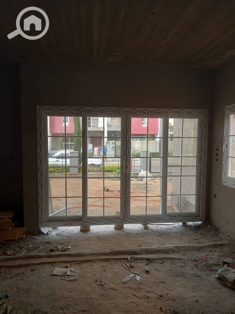 8 fbda715c-b406-4261-8bd7-21952eda99f8. jpeg