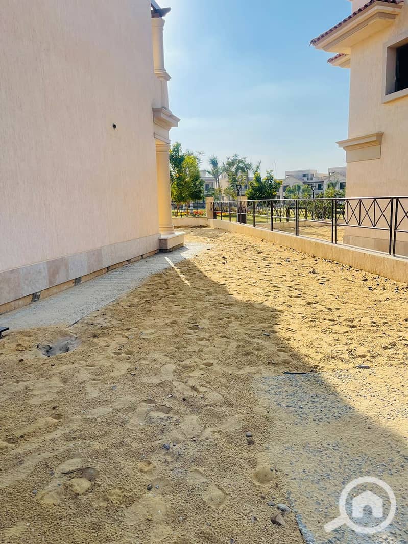 4 5b510896-7eef-4af0-86a0-1b26c8e98dac. jpeg