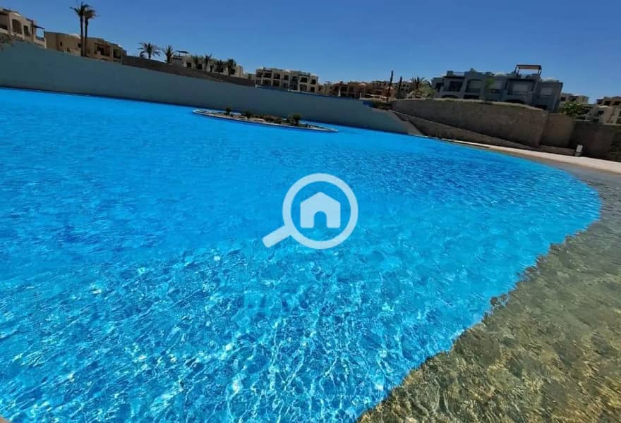 5 8414200-9dd6eo. jpg