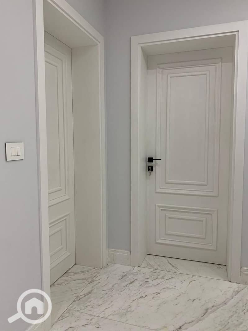 8 WhatsApp Image 2025-12-17 at 16.42. 45 (1). jpeg