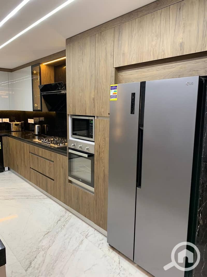 9 WhatsApp Image 2025-12-17 at 16.42. 45 (2). jpeg