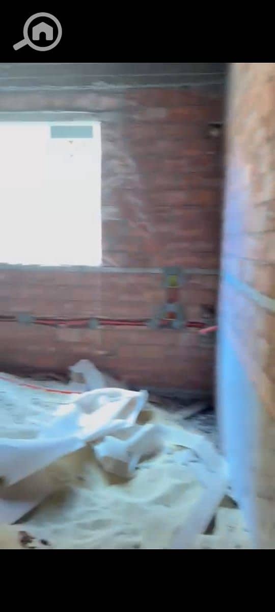 8 e44aaa50-9c3e-4a0f-8414-95226cb5def9. jpg