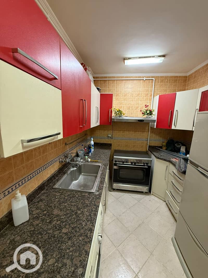 2 1662b7f2-6b09-4e2c-9e1f-1b9587b5e1b5. jpg