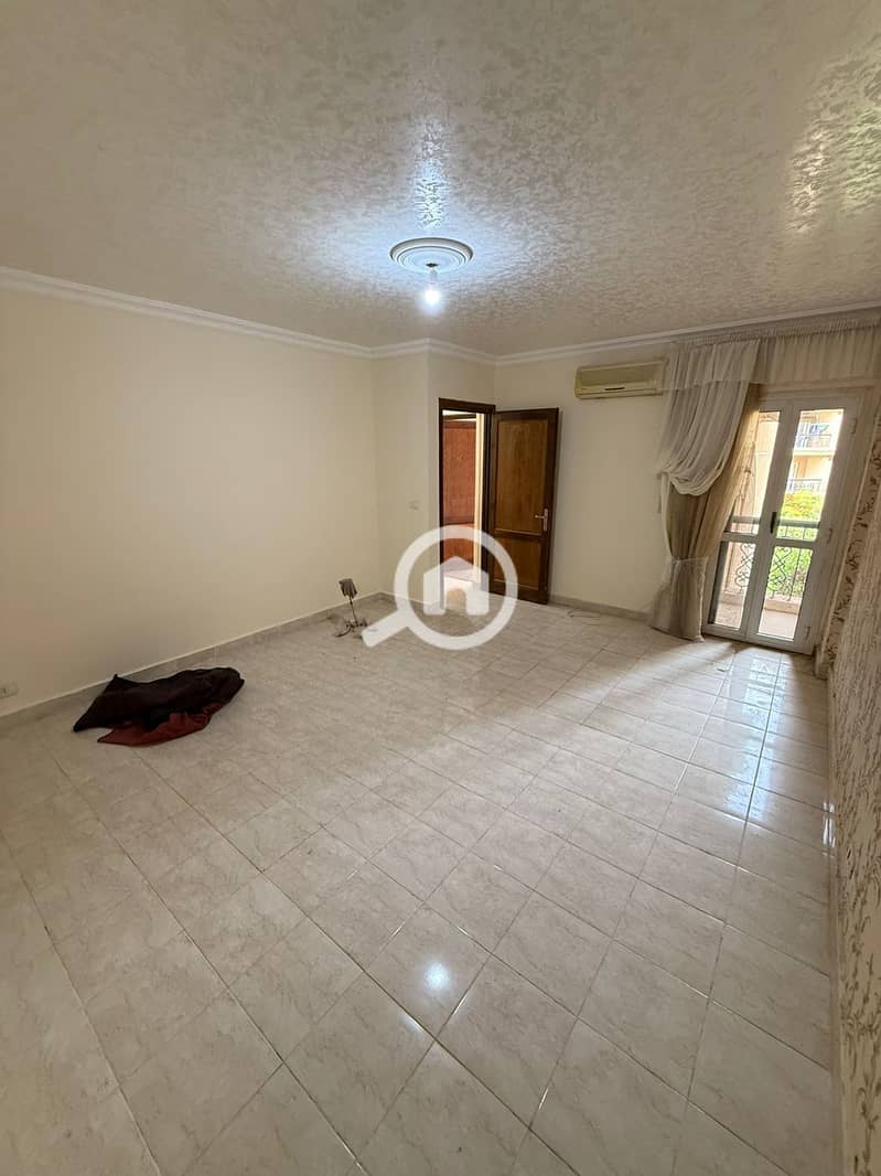 4 4d9edcae-fce2-494f-b7d3-79b999f20728. jpg