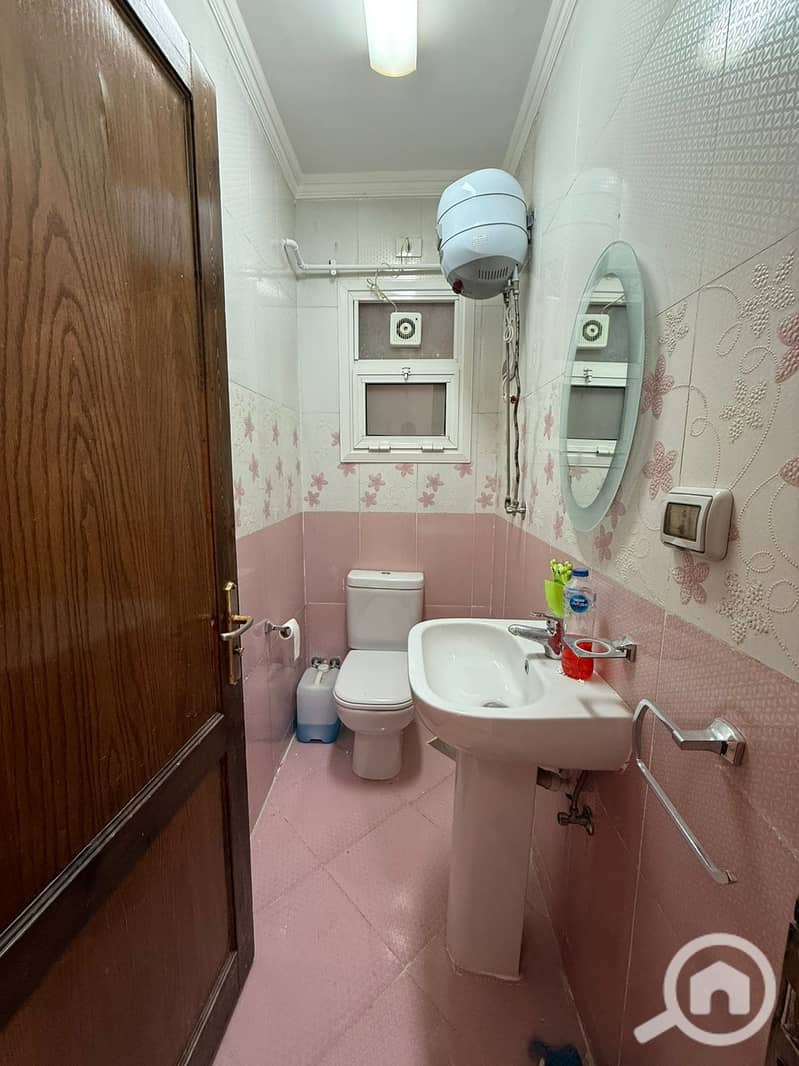 8 a2d2f688-1d1a-4e4a-8072-c9fb155355a7. jpg