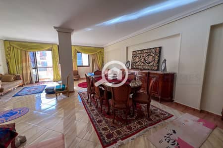 شقة 3 غرف نوم للبيع في لوران، الإسكندرية - 1. jpg