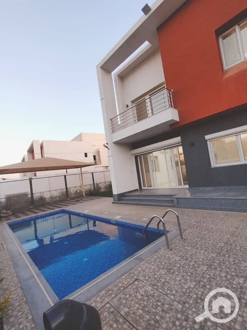 9 11c68847-12c5-42ab-991a-0440d20bfafc. jpeg