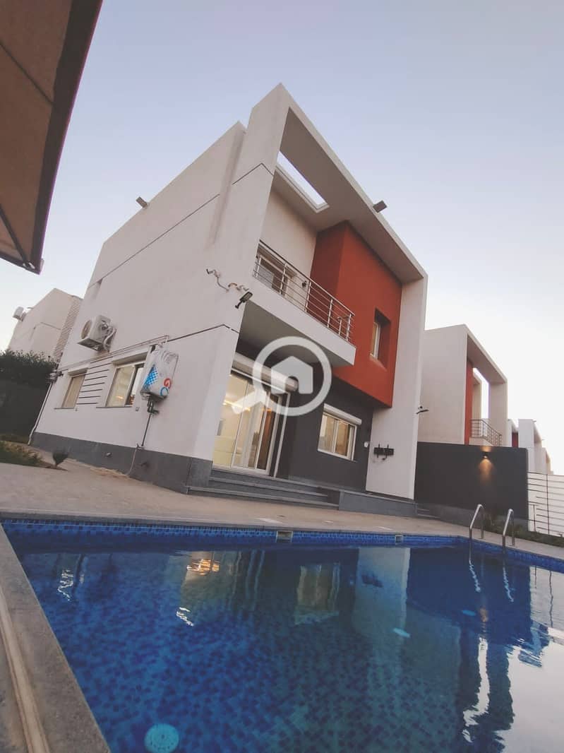 30 c5109655-d973-4805-8229-e4e4ec882df5. jpeg