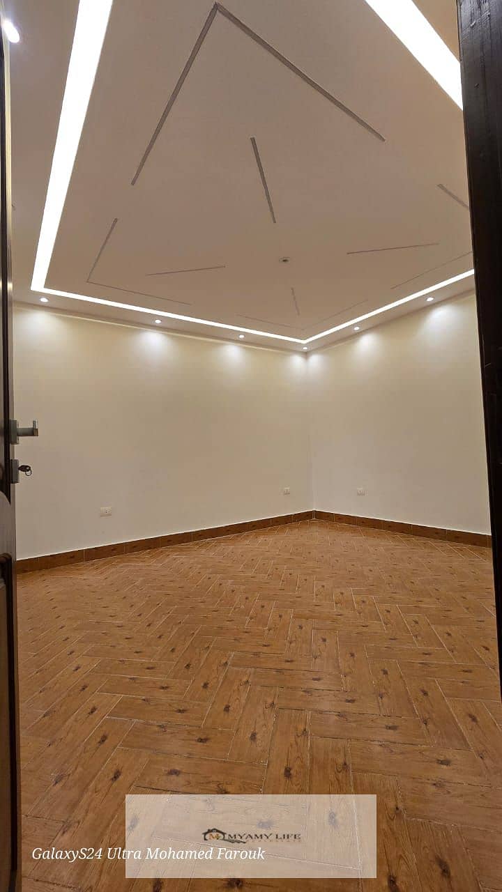 17 WhatsApp Image 2025-12-18 at 11.24. 24 AM (2). jpeg