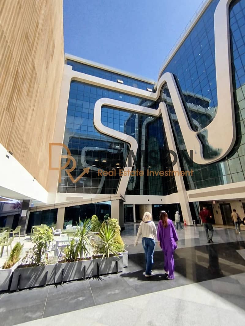 7 690836ca-f417-4b6a-a342-457fddbc0bcc. jpg