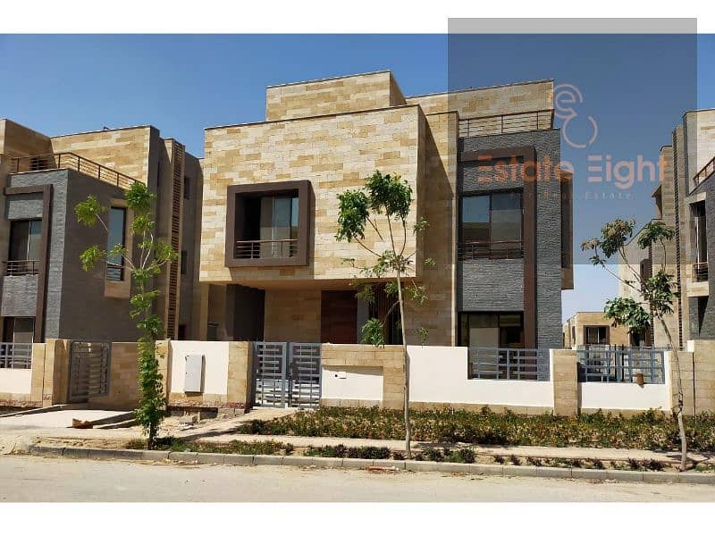 12 c7e81e28-b38d-468a-b33a-d37140ee083f. jpg